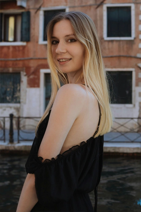 Russian Escorts in Delhi